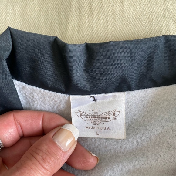 Tool Men’s windbreaker. Sign large. Rare - Picture 3 of 5